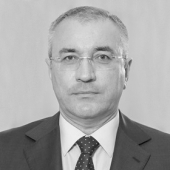Рашид Хайров