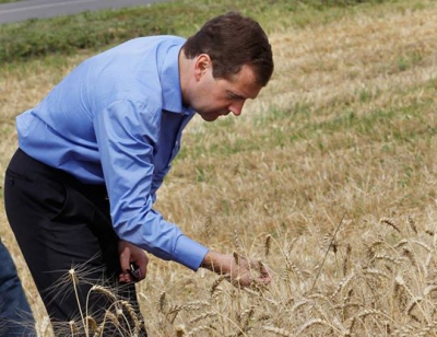 Медведев пообещал субсидирование кредитной ставки аграриям