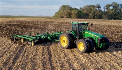 John Deere 8430