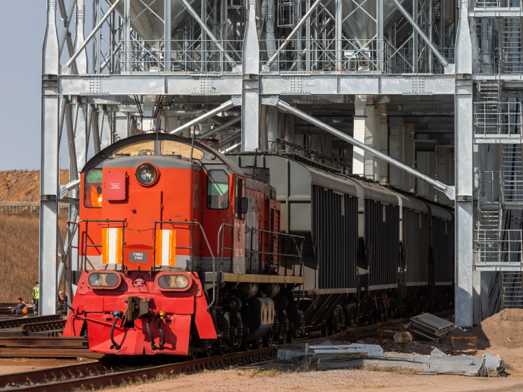 Пошлины не плывут в бюджет. Их сборы меньше плановых, при этом аграрии продолжают терять доходность