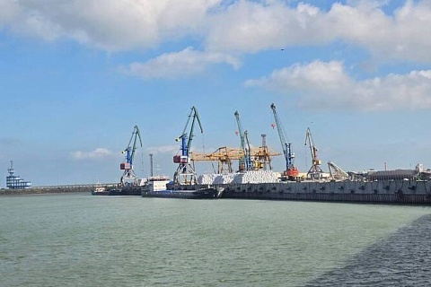 Зерновой терминал мощностью 1,5 млн тонн будет запущен в порту Махачкалы в 2028 году