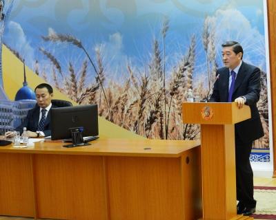 Казахстан резко сократил экспорт зерна