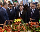 Медведев уверен, что контрсанкции помогут российским сельхозпроизводителям