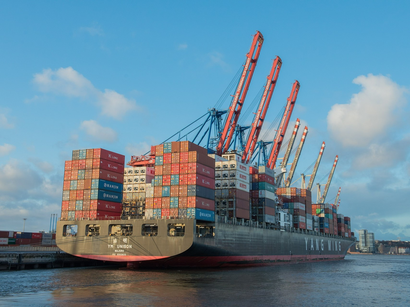 Дмитрий Патрушев поручил Минсельхозу держать на контроле выполнение планов экспорта