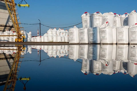 ЕС введет пошлины на сельхозпродукцию и удобрения из России и Белоруссии