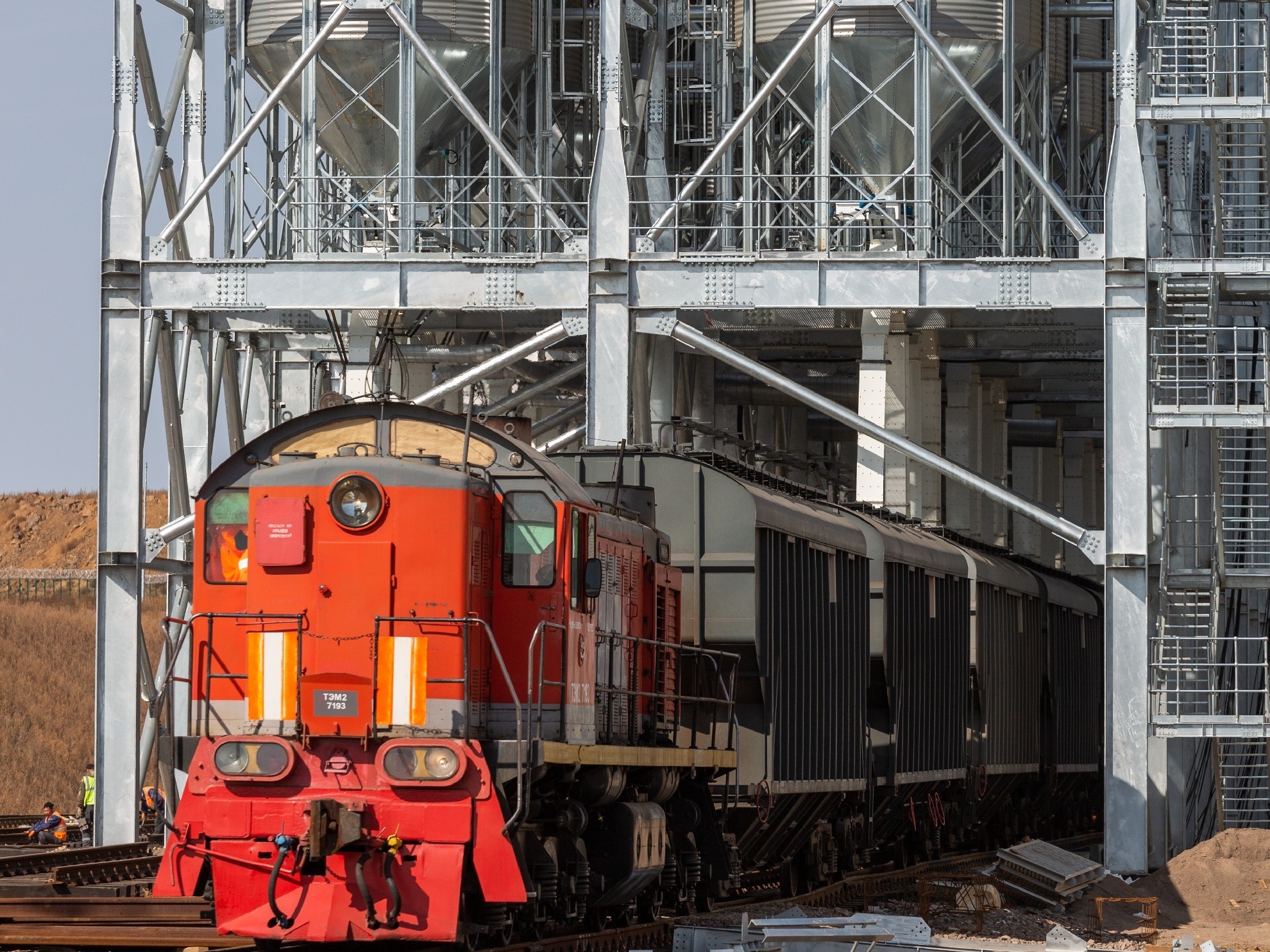 Экспорт зерна снизился на треть