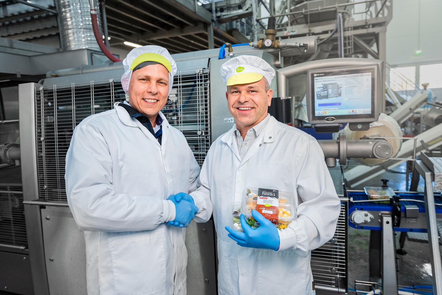 ish2019.014 Fresh Servant (4) Technical Manager Sten Snellmann (left) with General Manager Theo de Koning.jpg