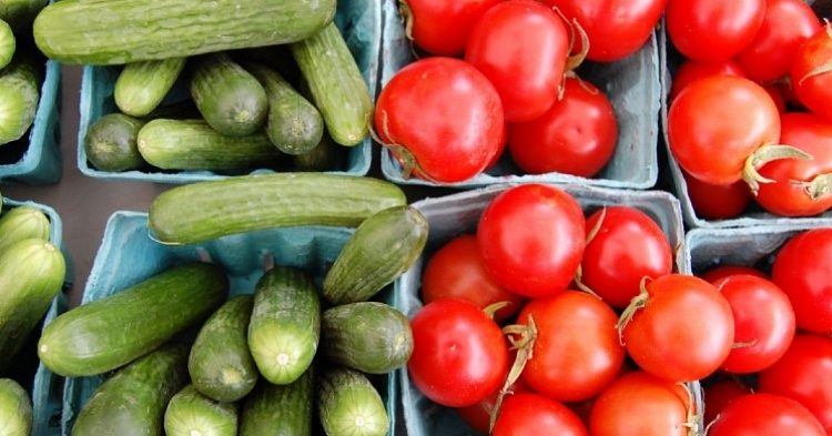 Огурцы и томаты стали лидерами роста цен